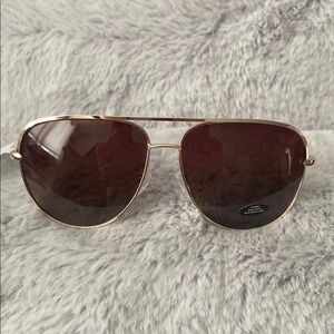 Prive Revaux Gold Aviator Sunglasses NWT